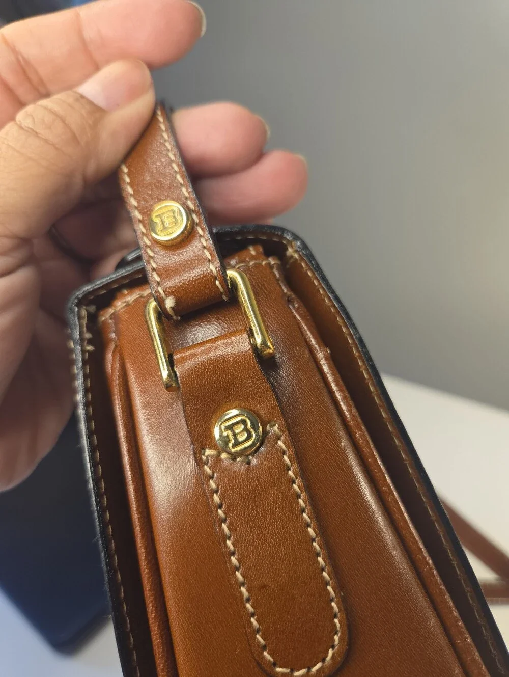 Bally Brown Leather Shoulder Bag Cross Body Front Flap Purse Gorgeous